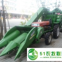 牡丹江有報價合理的連飛機(jī)械背負(fù)式玉米收獲機(jī) 玉米收獲機(jī)出售