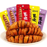 食刻不忘盒裝烤面筋辣條零食休閑食品面筋串零食廠家批發(fā)直銷